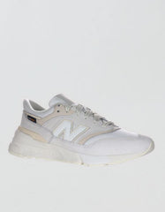 New Balance Men's 997R Sneaker