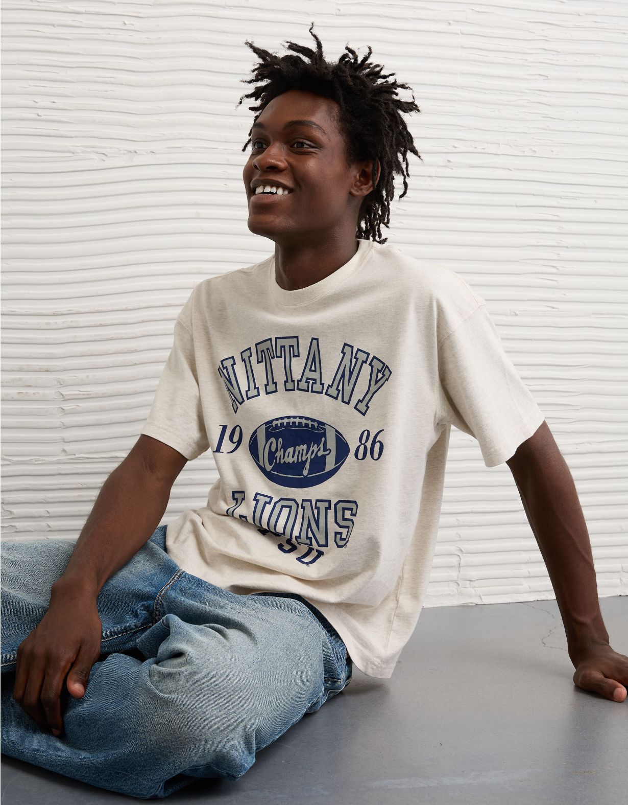 AE Boxy Penn State Nittany Lions Graphic T-Shirt