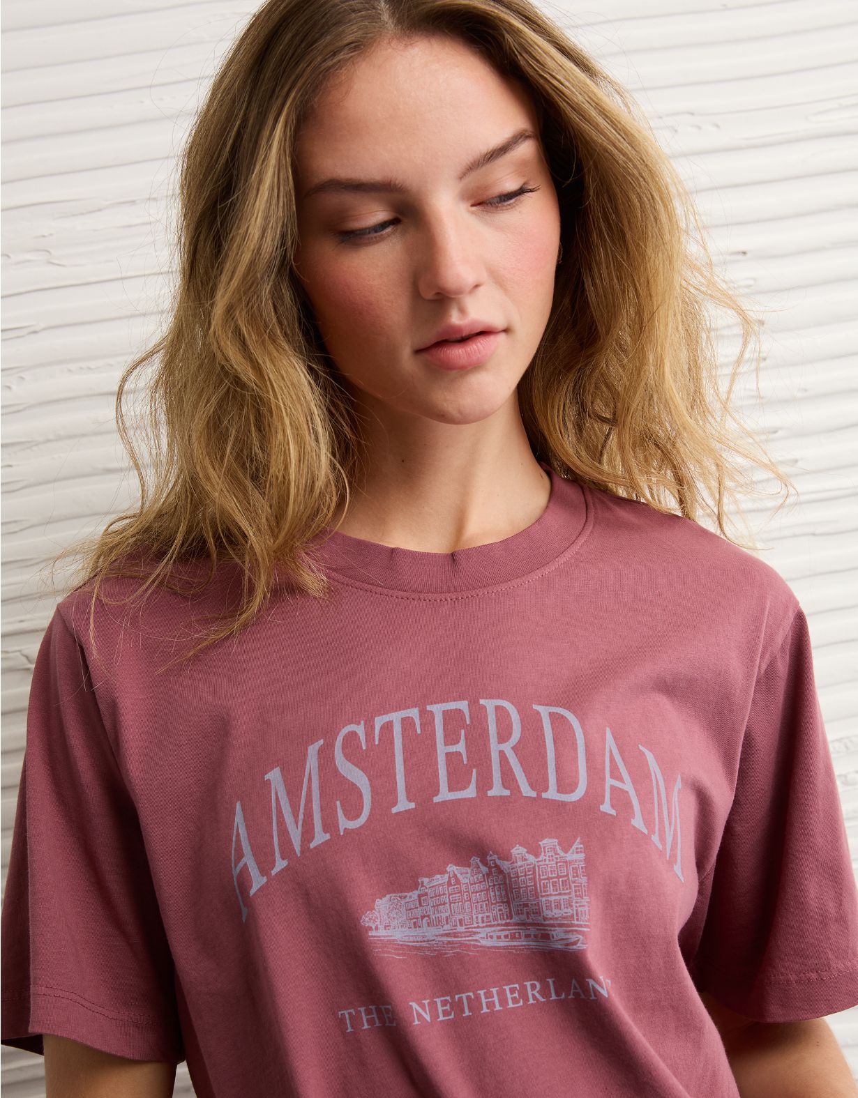 AE Everyday Luxe Graphic T-Shirt