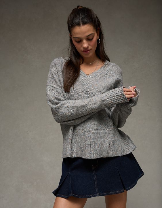 AE Long Weekend V-Neck Sweater