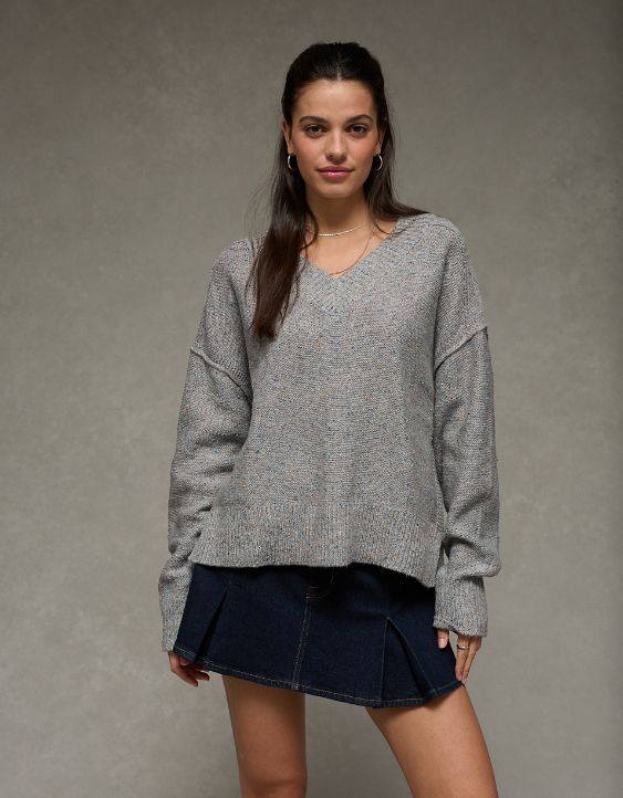 AE Long Weekend V-Neck Sweater