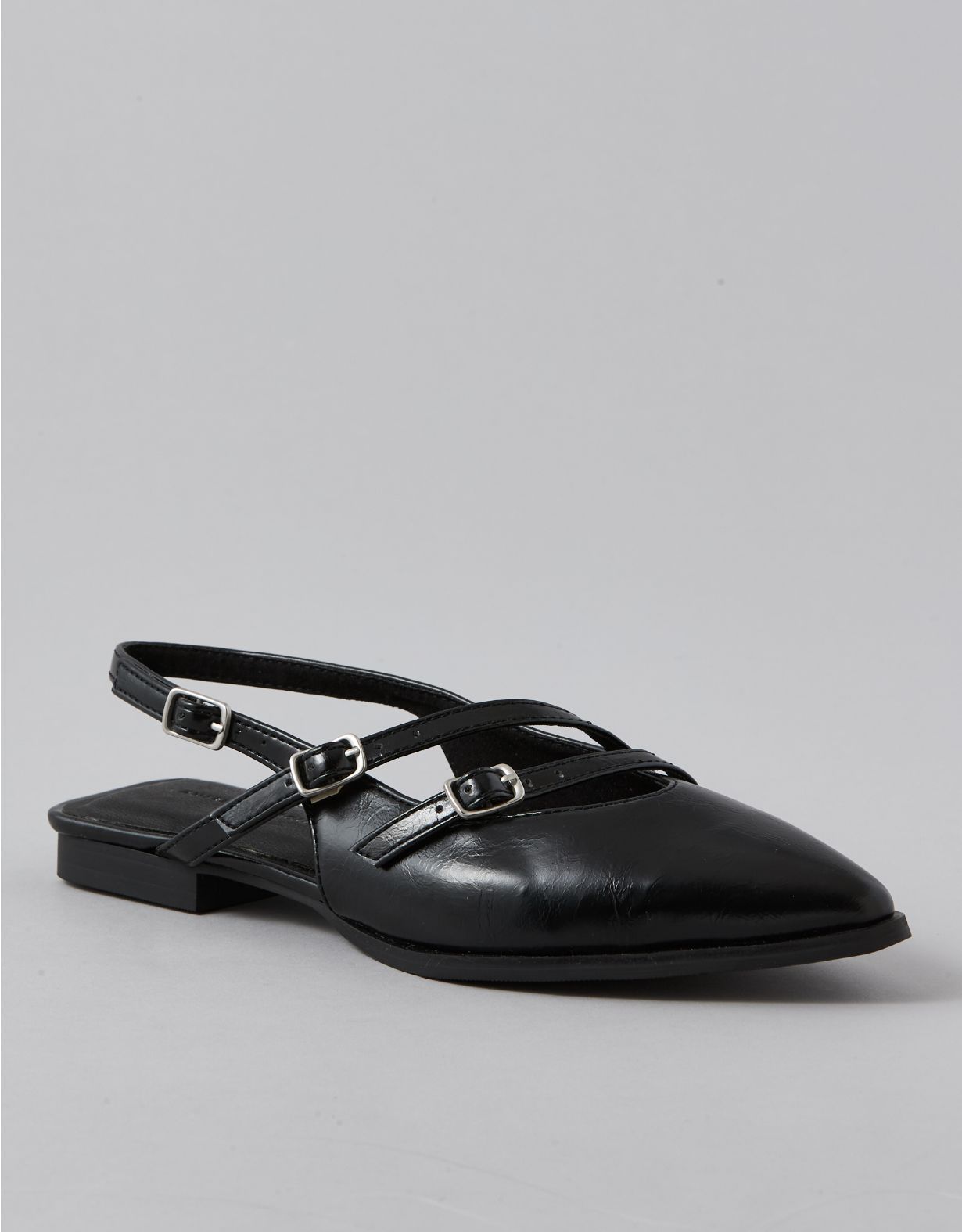 AE Pointed-Toe Flat