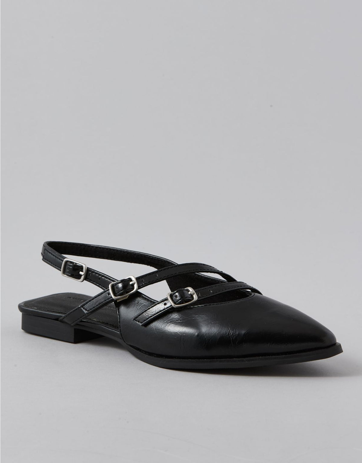 AE Pointed-Toe Flat