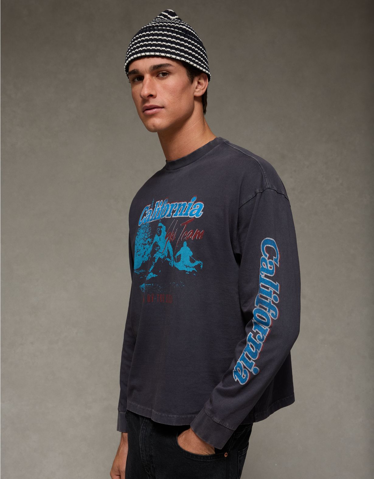 AE Boxy Long Sleeve Destination Graphic T-Shirt
