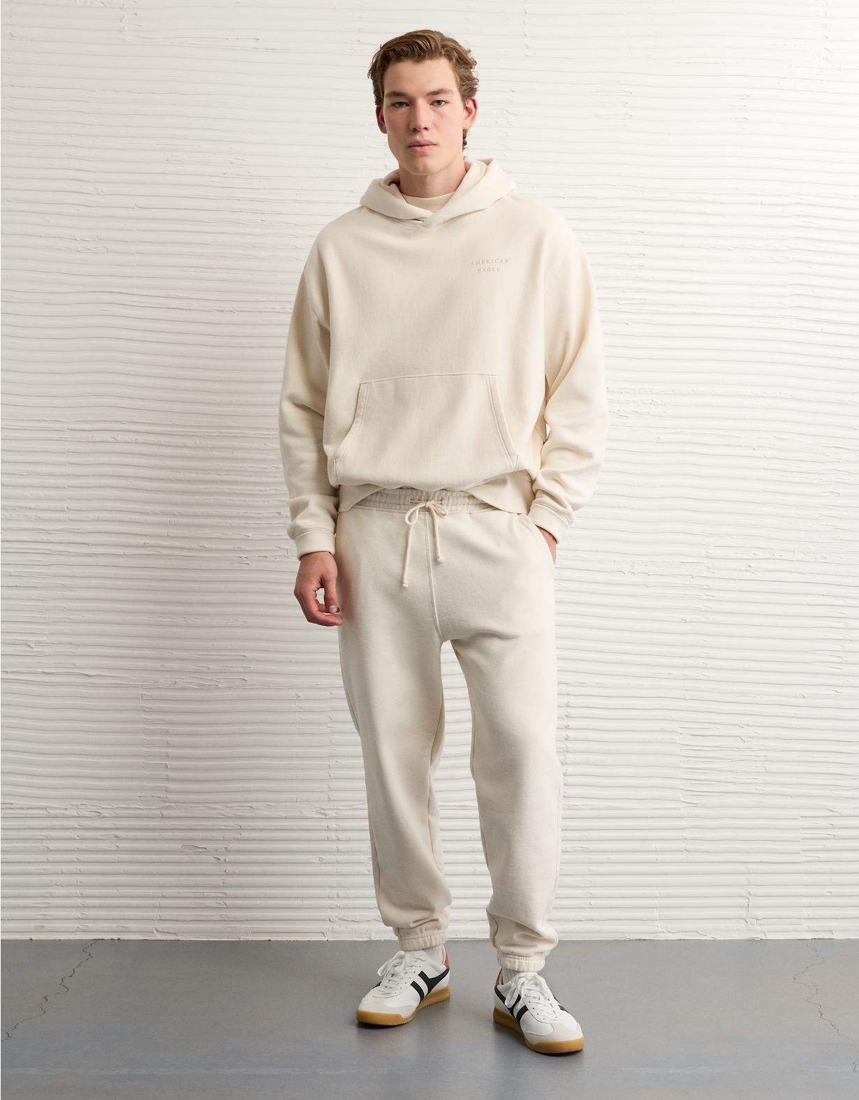 AE Laidback Luxe Heavyweight Sweatpant