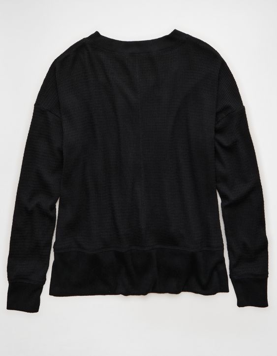 AE Long Sleeve V-Neck Plush T-Shirt