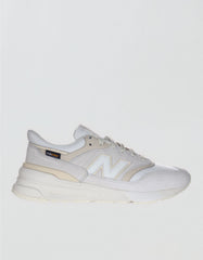 New Balance Men's 997R Sneaker